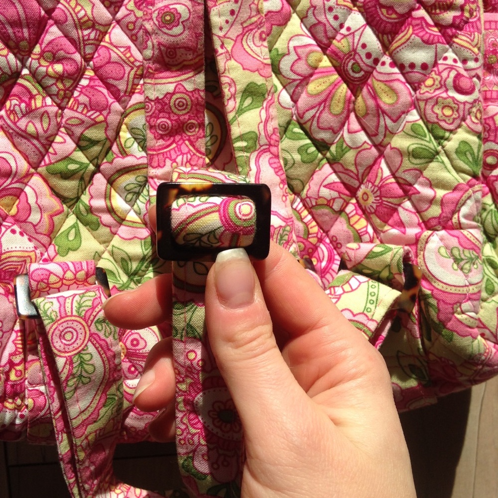 • the vera bradley backpack - Picture 3 of 8